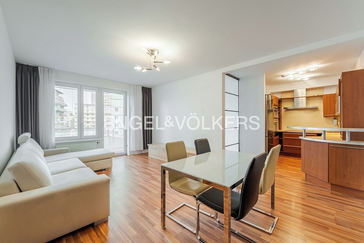 Pronájem bytu 3+kk 82 m²