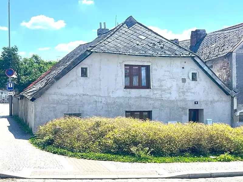 Prodej rodinného domu 220 m², pozemek 283 m², Domažlice – náhled fotky 2