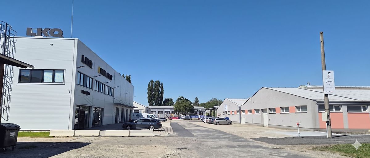 Pronájem výrobní haly, prostoru 515 m²