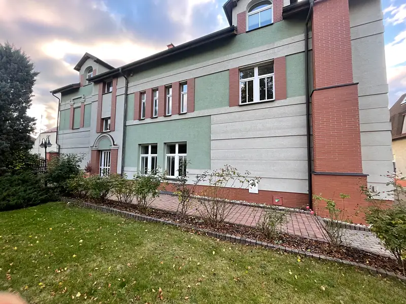 Prodej výrobní haly, prostoru 8000 m², Dobrovice – náhled fotky 3
