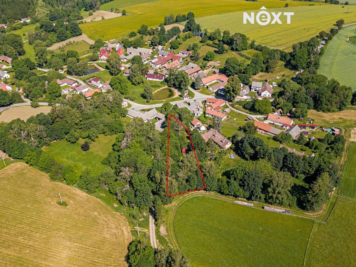 Prodej stavebního pozemku 1277 m² – fotografie 2