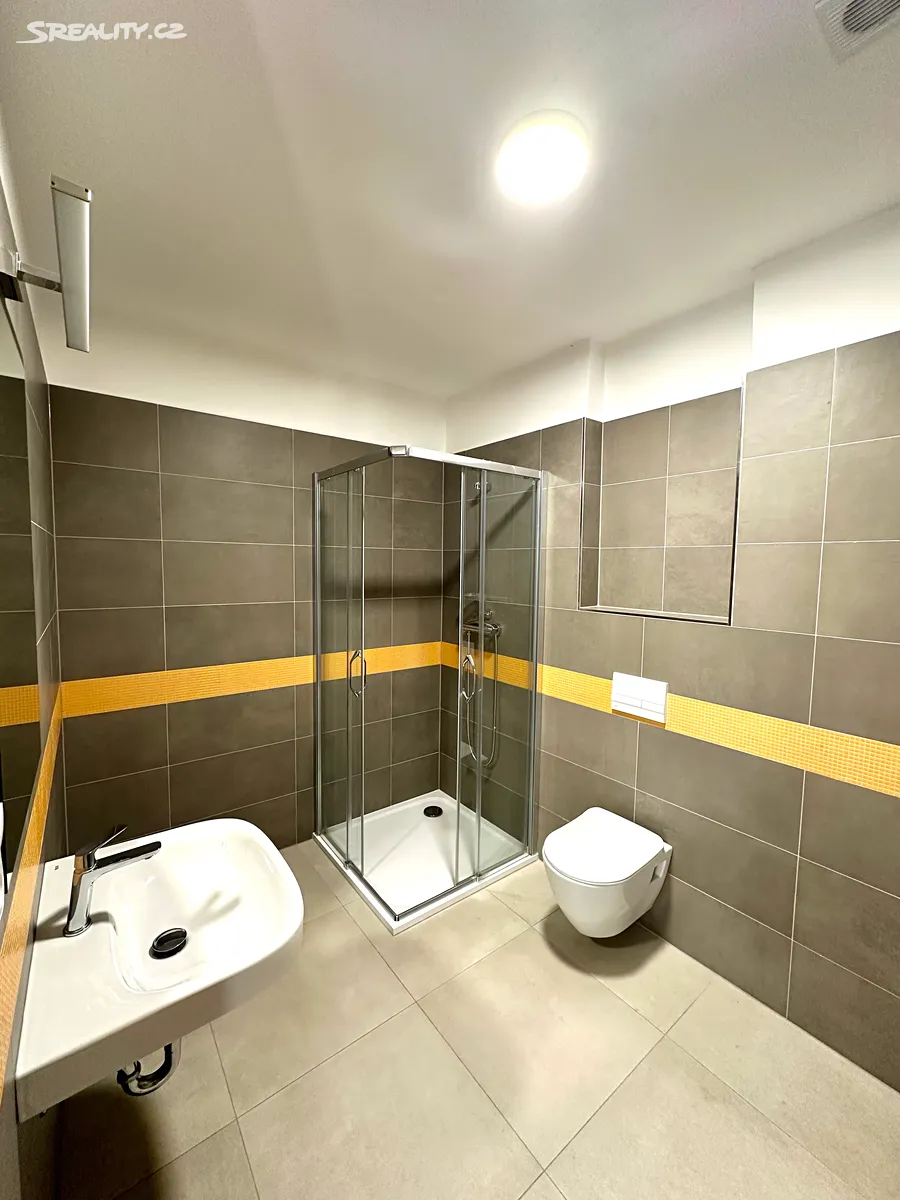 Pronájem bytu 2+kk 62 m² - Więcej