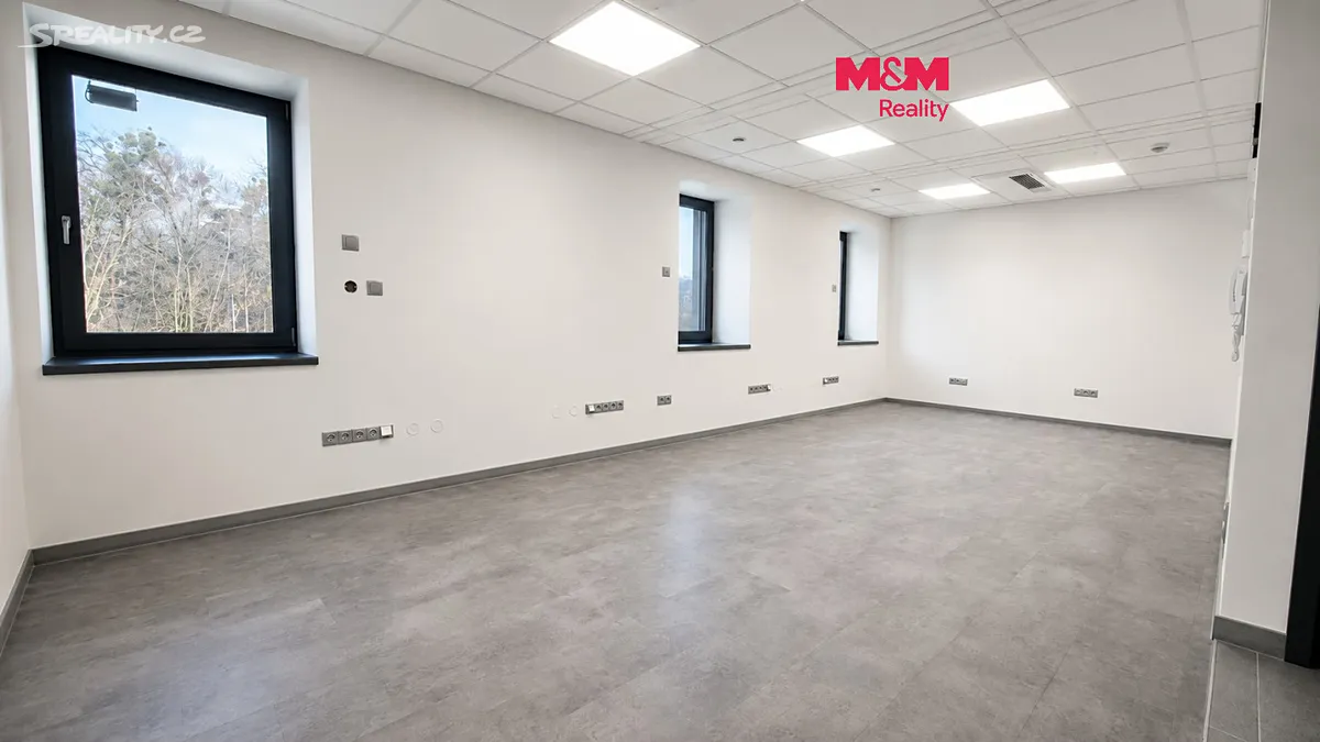 Pronájem kanceláře 66 m², Český Těšín