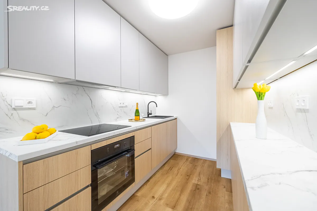 Prodej bytu 2+kk 44 m², Praha