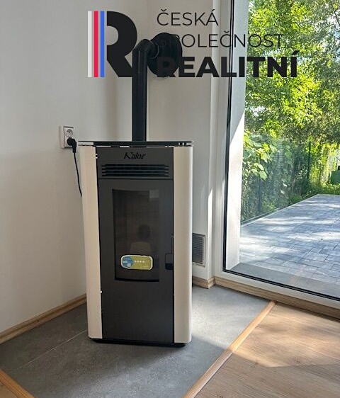 Pronájem bytu 1+kk, 53 m² (8 z 9)