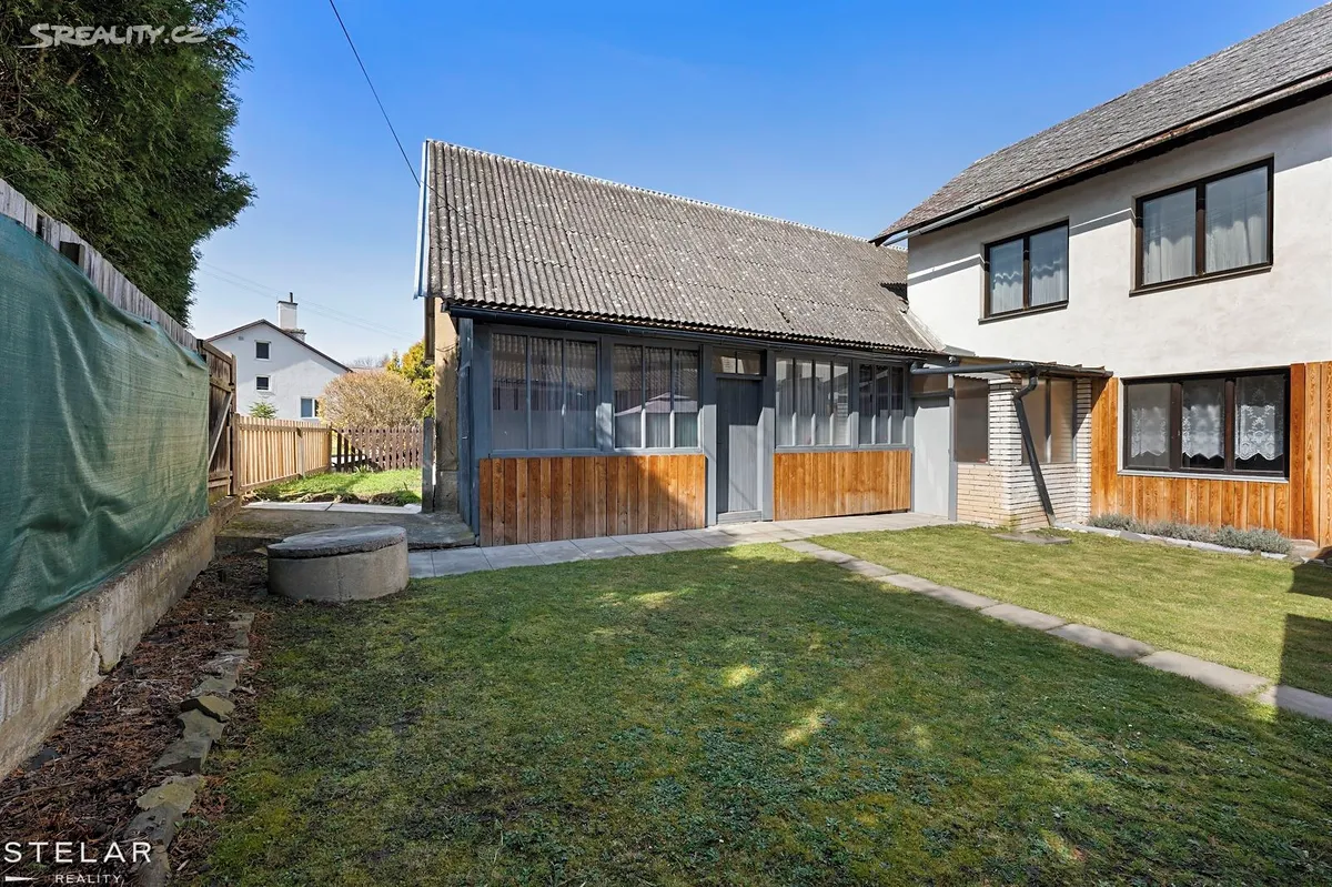 Prodej rodinného domu 220 m², pozemek 300 m² - Więcej