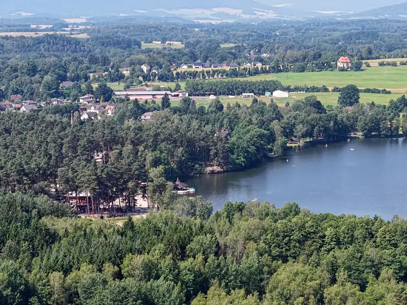 Prodej rodinného domu 1000 m², pozemek 22792 m², Radvanec – náhled fotky 1