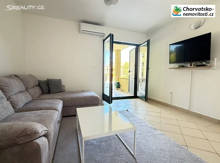 Prodej bytu 2+kk 42 m², Novalja