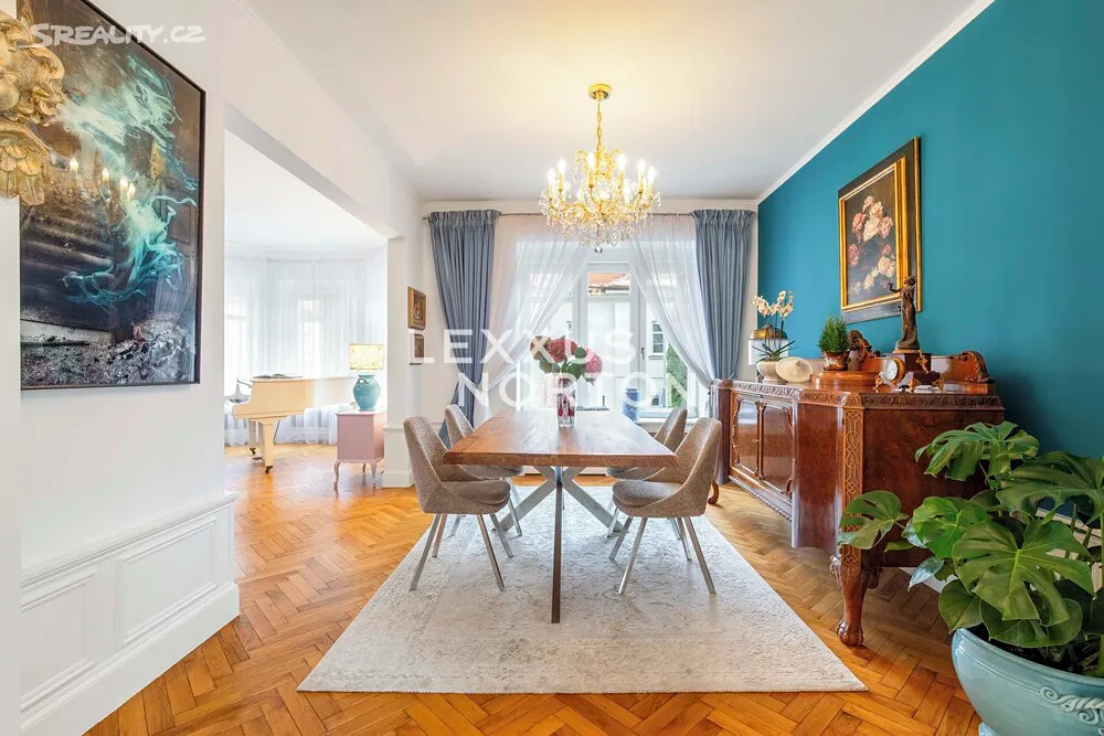 Prodej vily 289 m², pozemek 365 m², Praha
