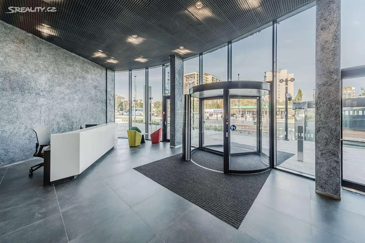 Pronájem kanceláře 447 m² – pohled 4