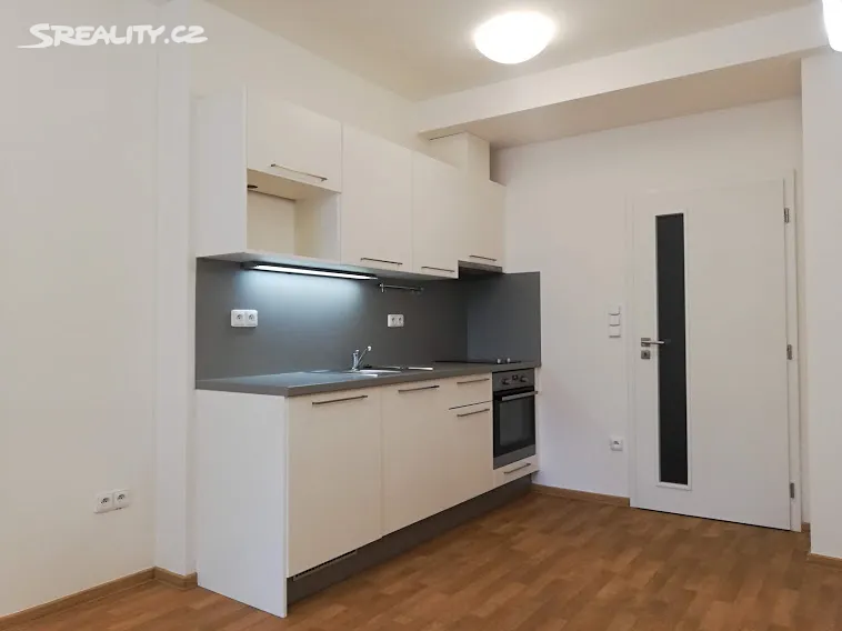 Pronájem bytu 1+kk 23 m² – pohled 6