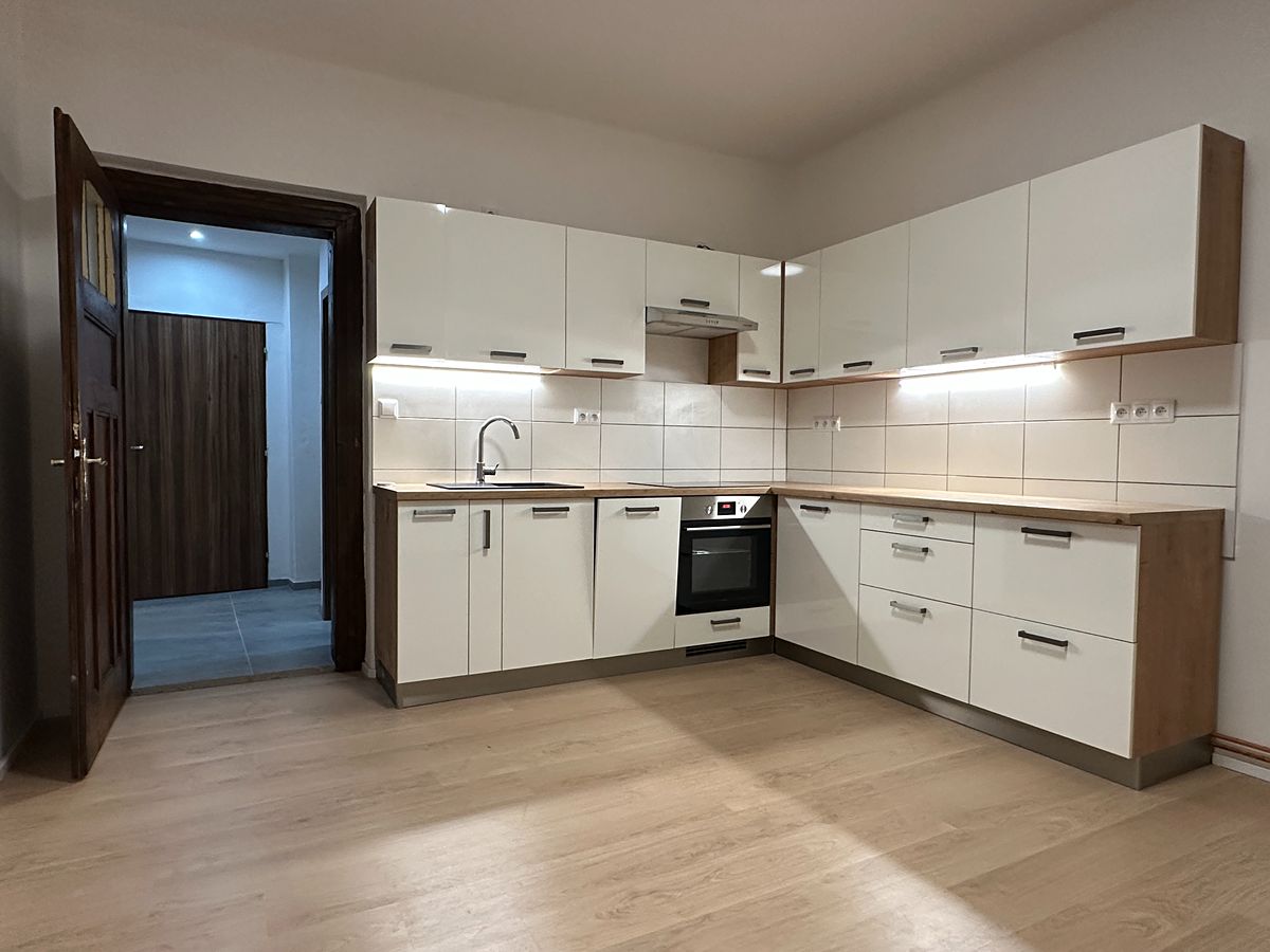 Pronájem bytu 2+1 61 m²