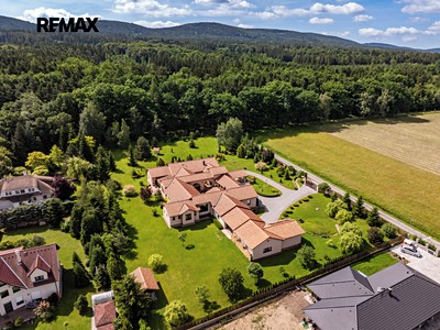 Prodej  rodinného domu 652 m², pozemek 7 174 m²