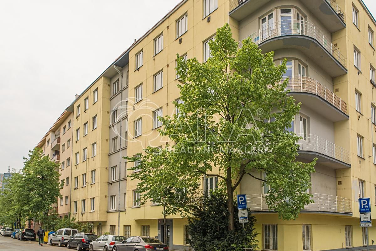 Pronájem bytu 1+kk 27 m²
