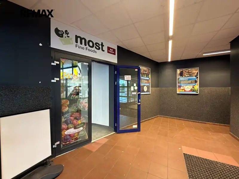 Pronájem obchodního prostoru 105 m², Praha – náhled fotky 1