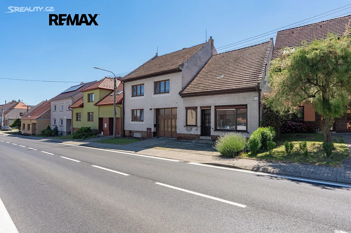 Prodej rodinného domu 275 m², pozemek 473 m², Hlavní