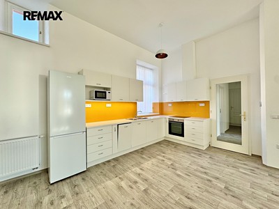 Pronájem bytu 2+kk 87 m²