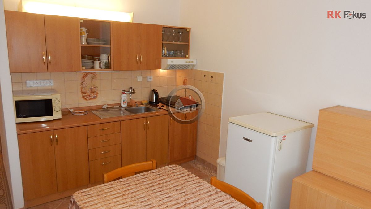 Pronájem bytu 1+1 37 m²