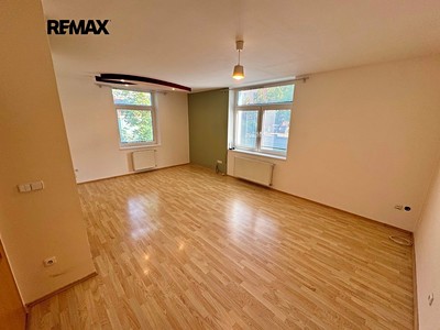 Pronájem bytu 2+kk 66 m²