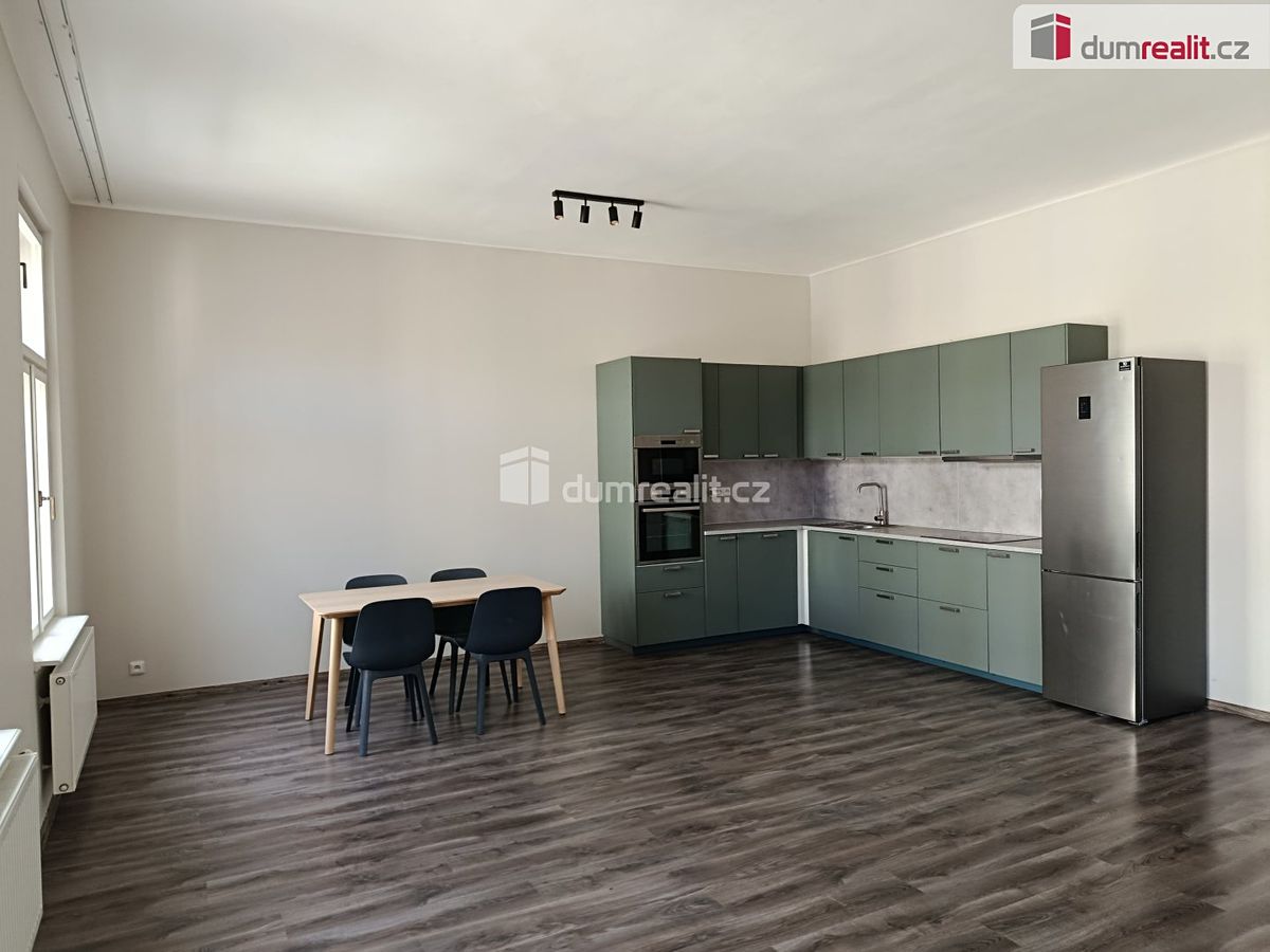 Pronájem bytu 3+kk 92 m²