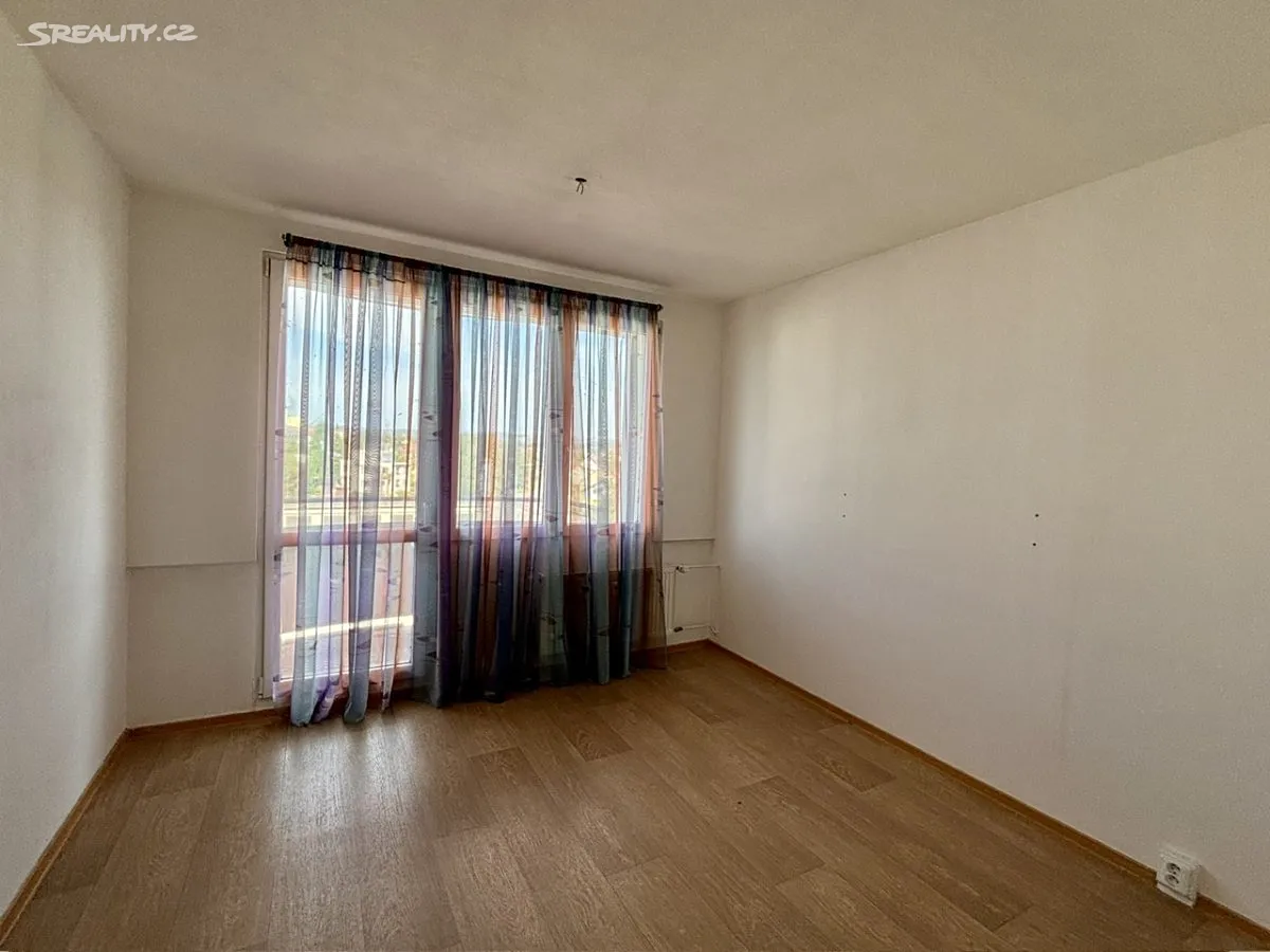 Pronájem bytu 2+kk 38 m² – pohled 5