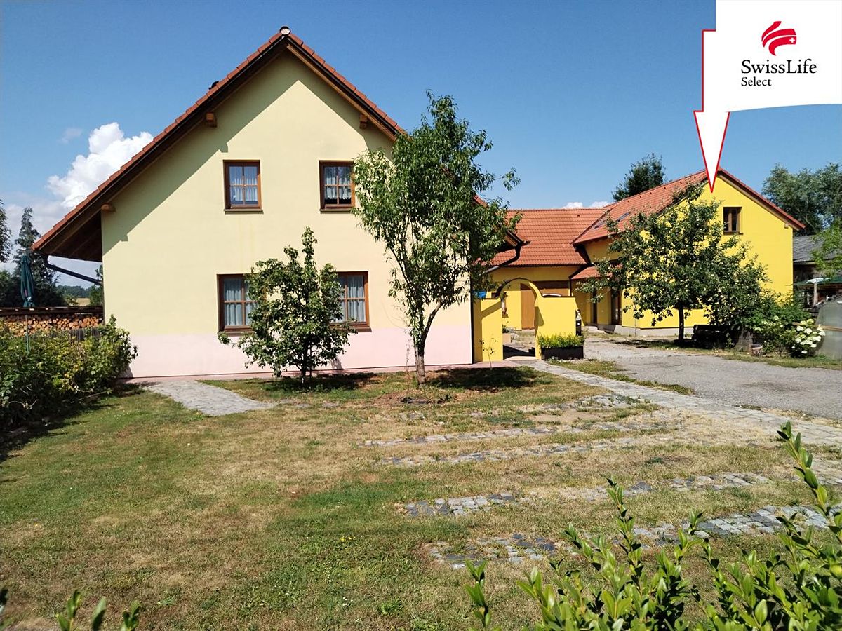 Pronájem bytu 1+kk 32 m²