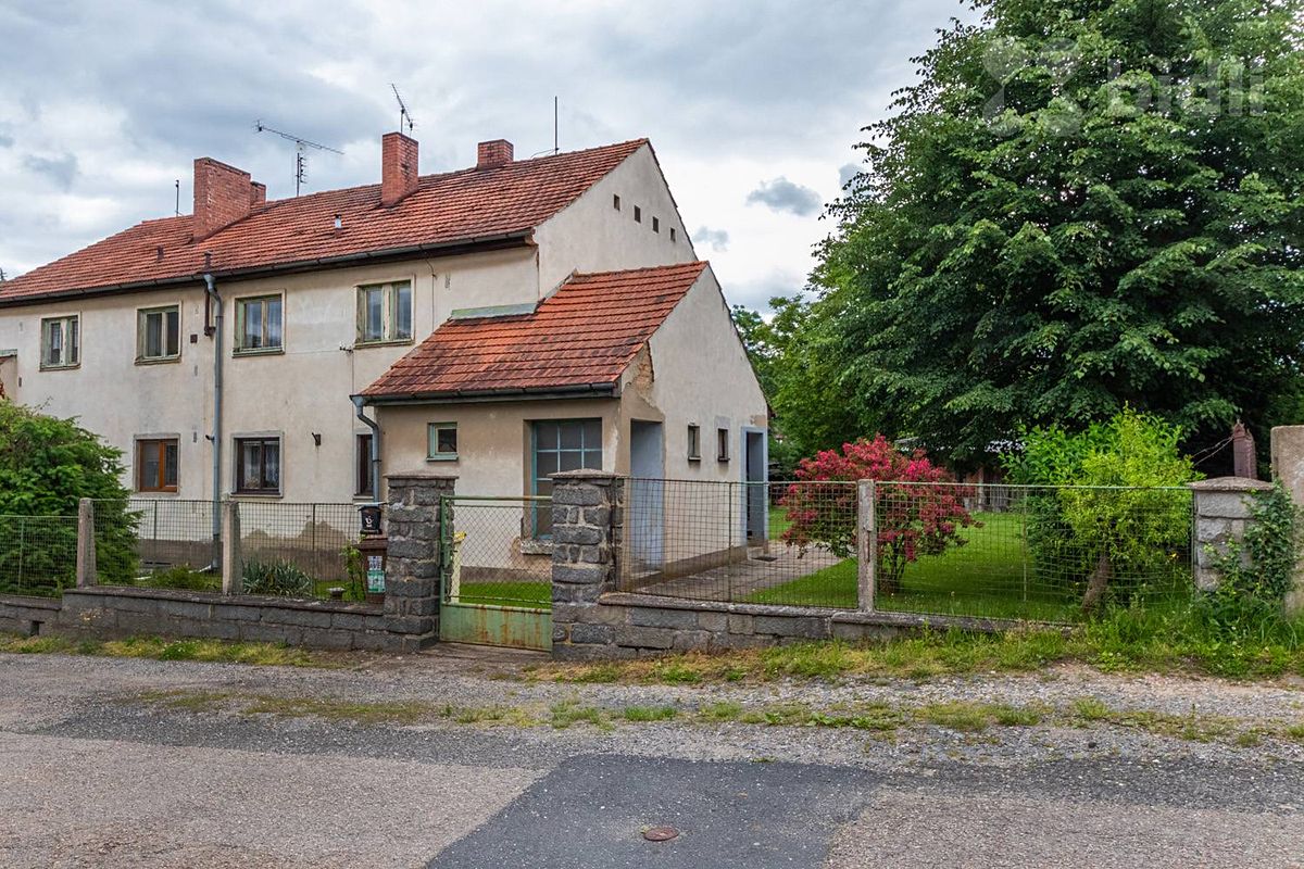 Prodej rodinného domu 138 m², pozemek 1074 m²