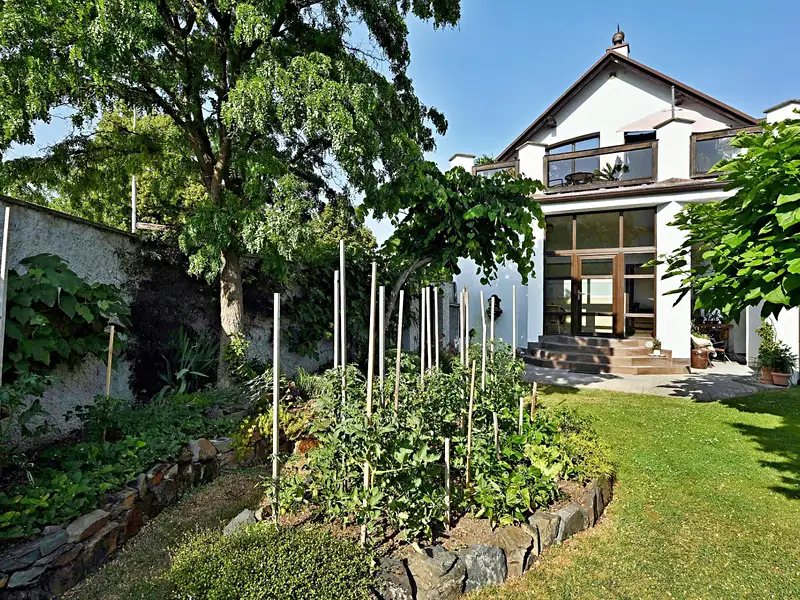 Prodej rodinného domu 284 m², pozemek 440 m², Roztoky – náhled fotky 3