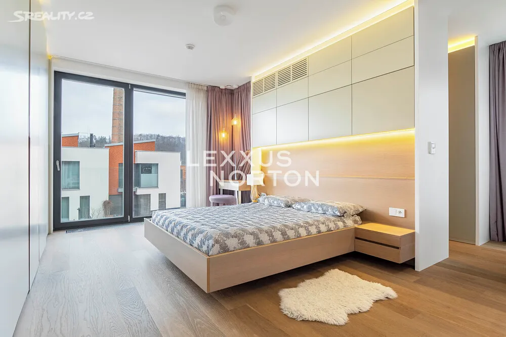 Prodej vily 285 m², pozemek 423 m² – další