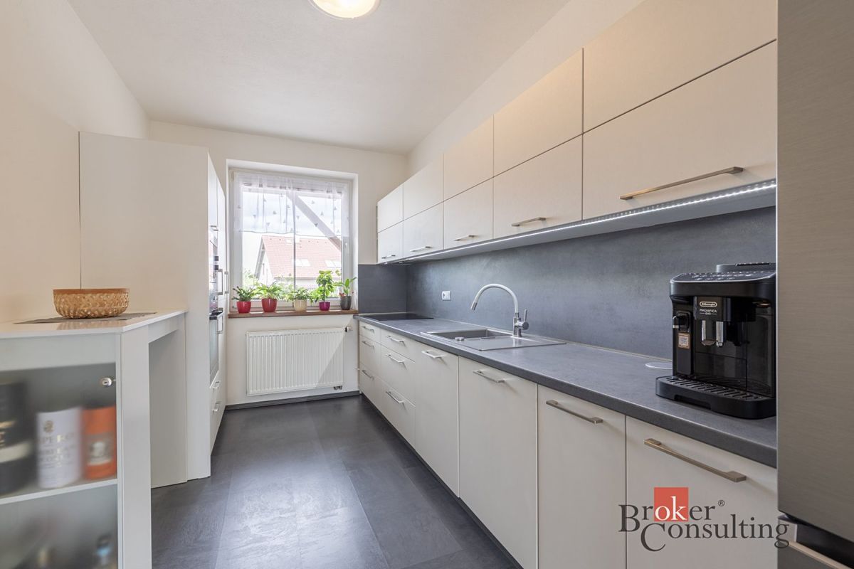 Prodej rodinného domu 100 m², pozemek 70 m² – fotografie 4