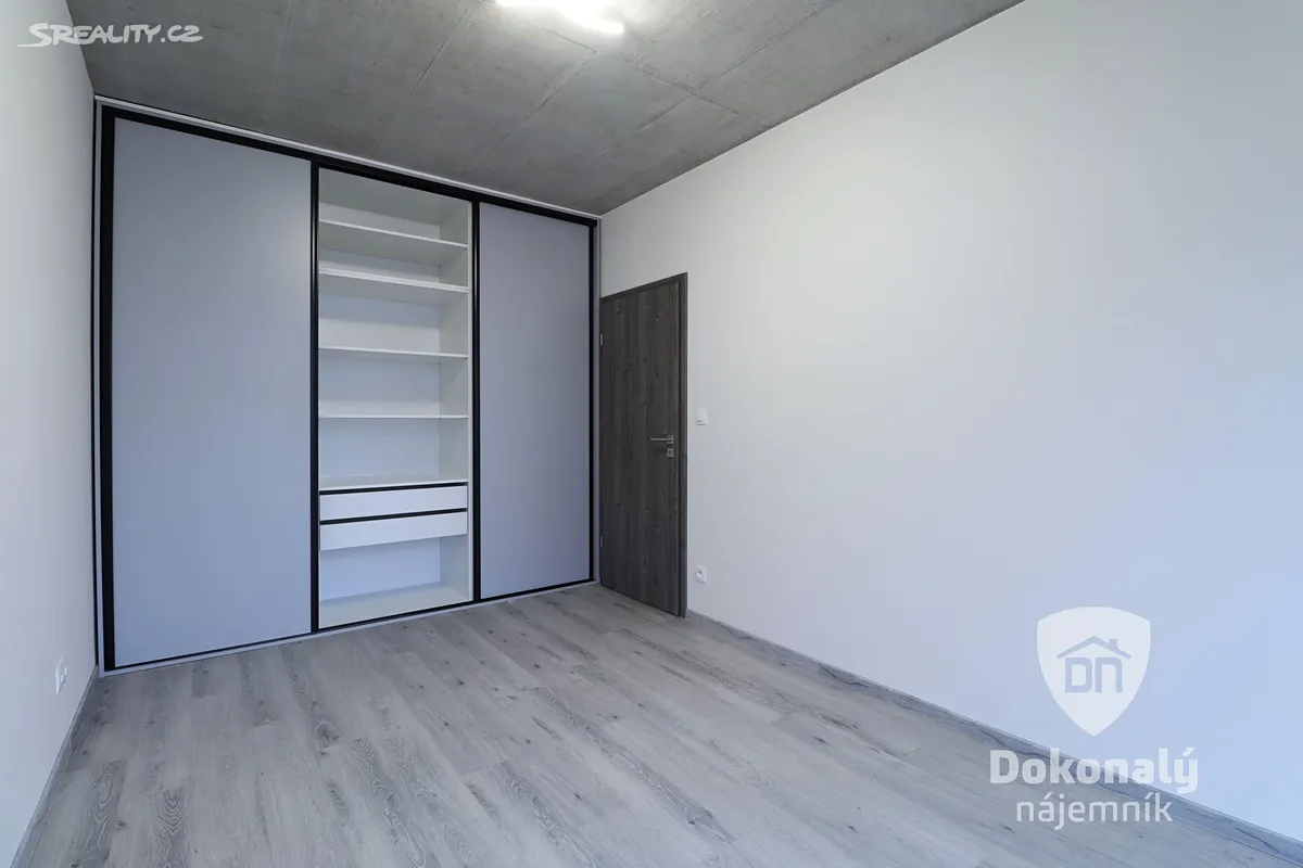Pronájem bytu 2+kk 49 m² – pohled 3