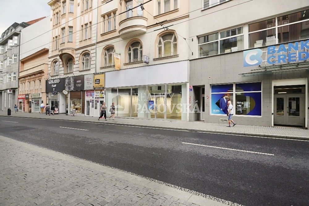 Pronájem obchodního prostoru 210 m²