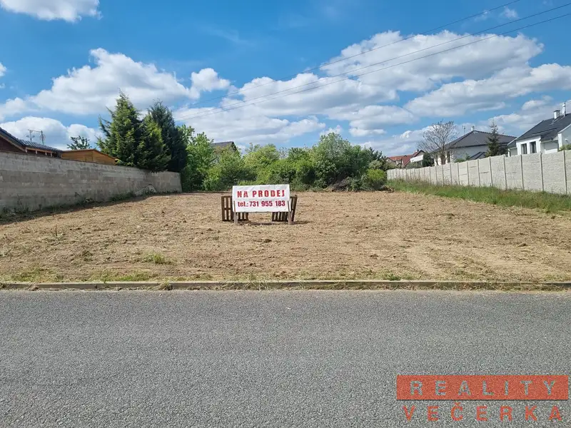 Prodej stavebního pozemku 640 m², Chýně – náhled fotky 2