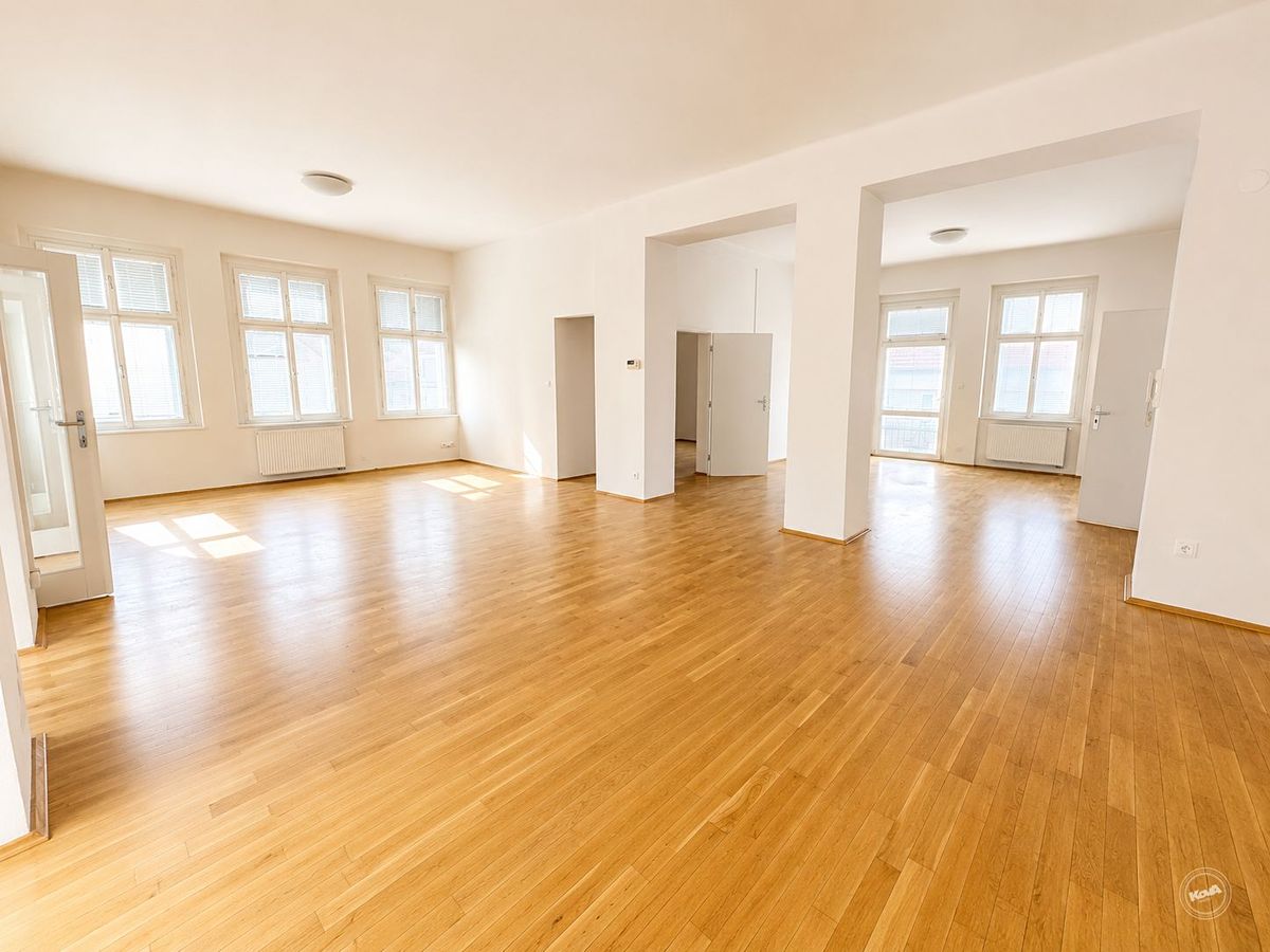 Pronájem bytu atypický 183 m²
