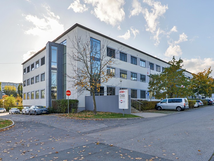 Gewerbefläche zur Miete, 251 m² (1 von 7)