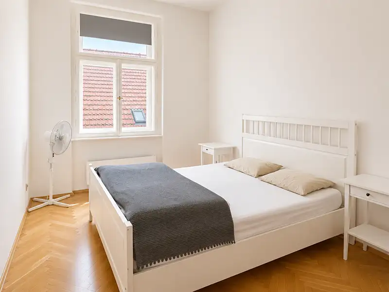 Pronájem bytu 3+kk 89 m², Praha – náhled fotky 2