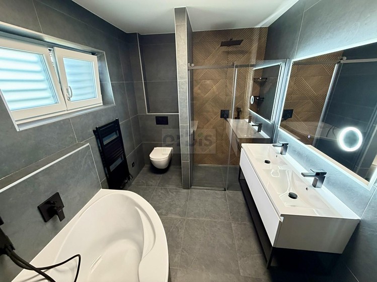 Prodej domu, 149 m² (18 z 36)