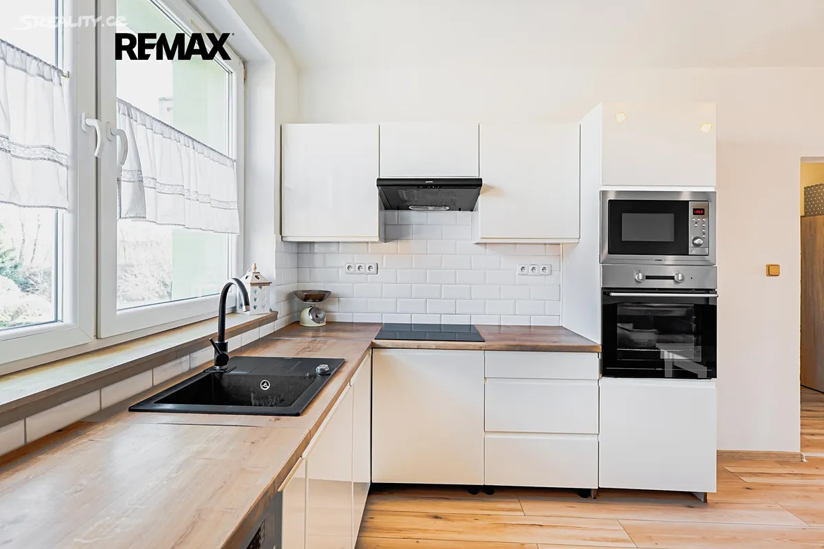 Prodej bytu 3+kk 57 m², Dolní Chvatliny