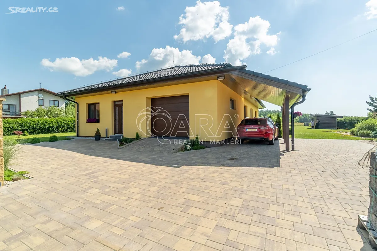 Prodej rodinného domu 180 m², pozemek 2181 m² – pohled 2