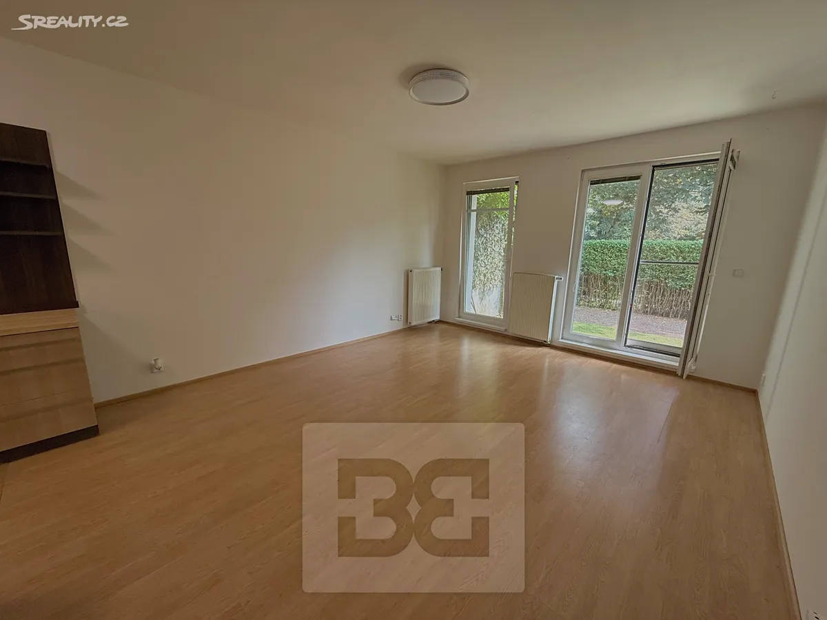 Pronájem bytu 2+kk 49 m² – pohled 4