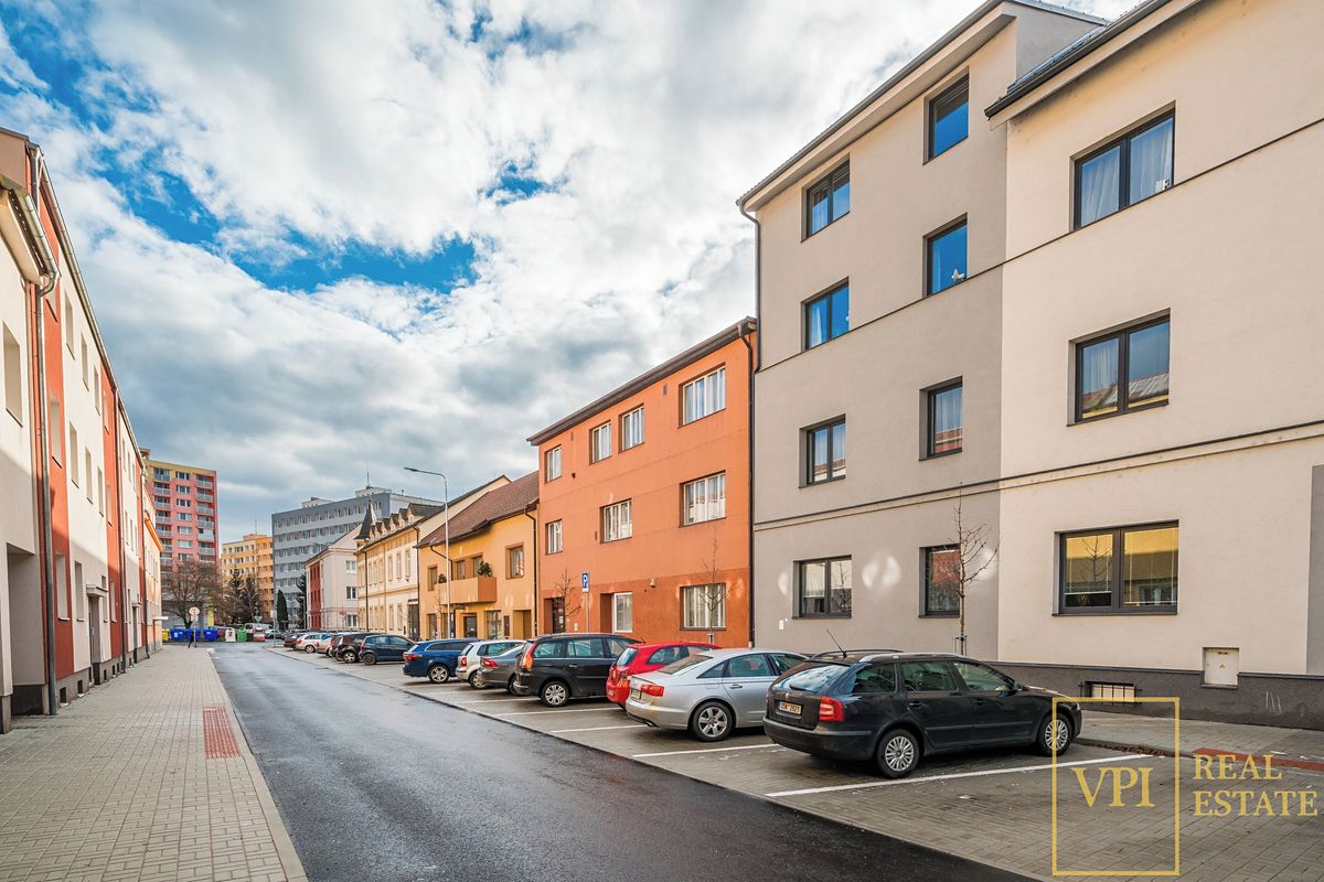 Prodej činžovního domu 714 m² – fotografie 2