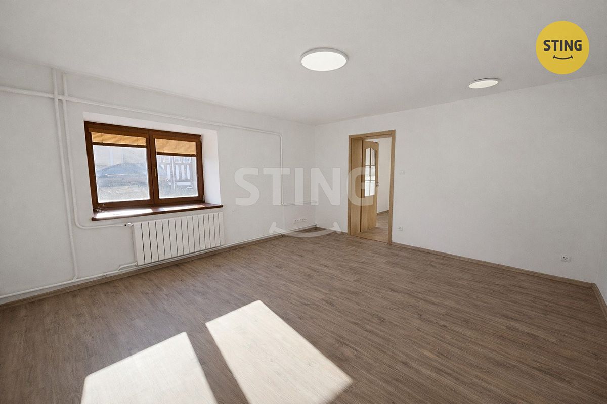Prodej rodinného domu 220 m², pozemek 409 m² – fotografie 5