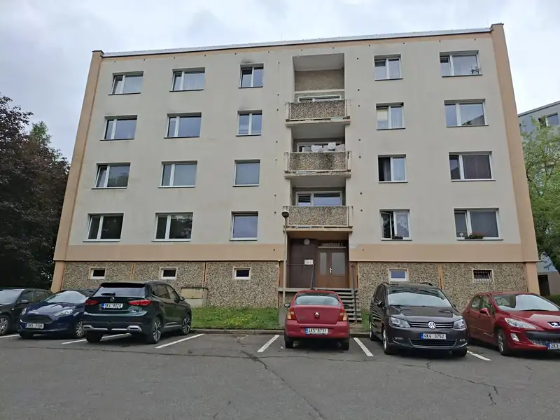 Prodej bytu 3+1 76 m², Cheb – náhled fotky 1