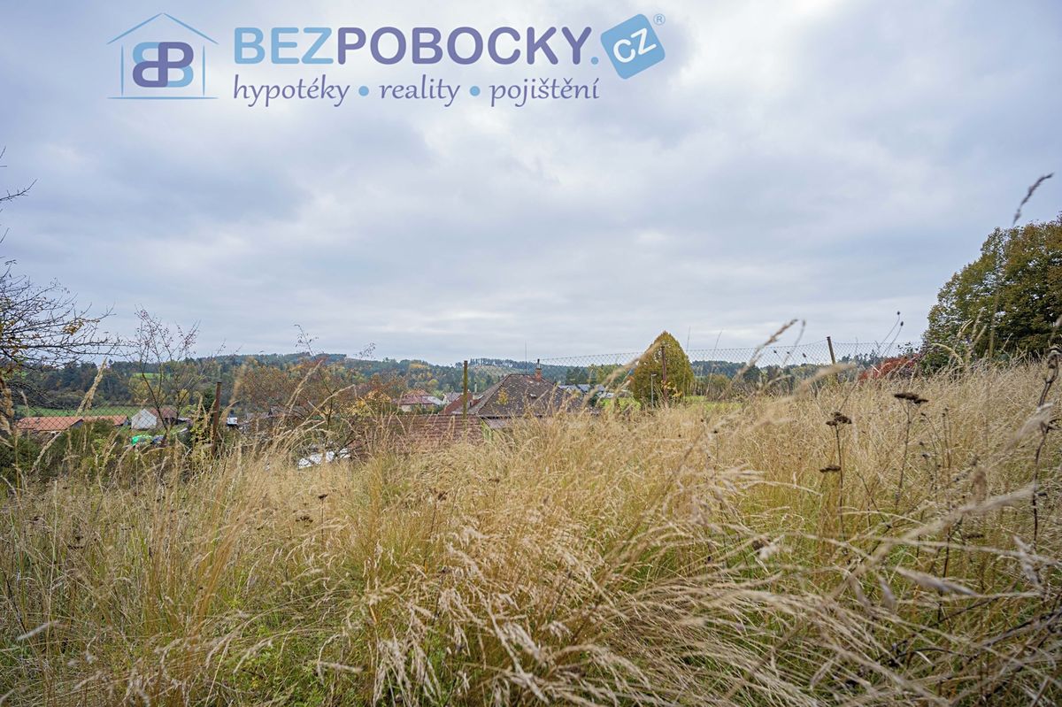Prodej stavebního pozemku 1962 m² – fotografie 2