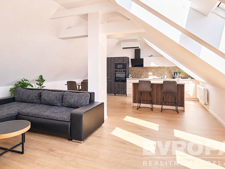 Wohnung 3+kk zum Kauf, 95 m² (1 von 23)