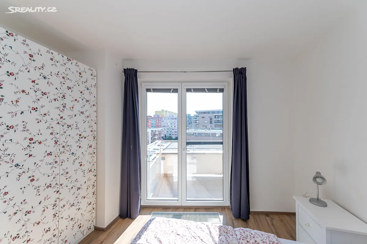 Pronájem bytu 3+kk 71 m² – další