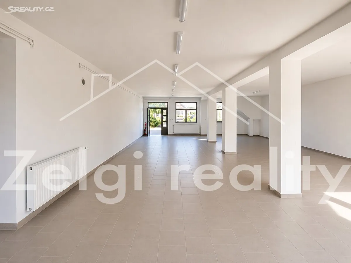 Pronájem obchodního prostoru 160 m², Rakvice