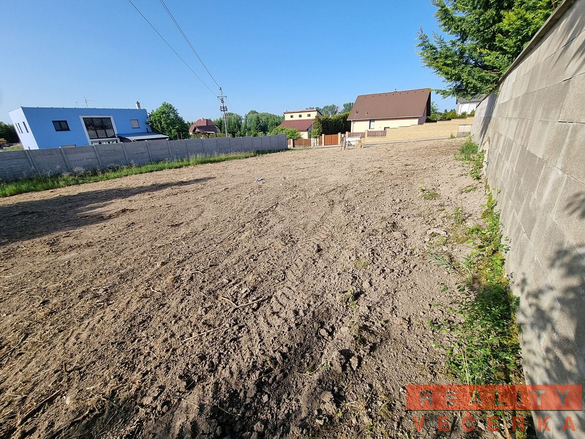 Prodej stavebního pozemku 640 m² – fotografie 3