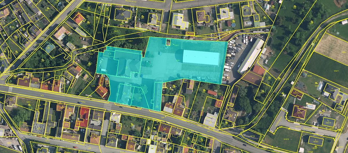 Prodej výrobní haly, prostoru 8000 m²