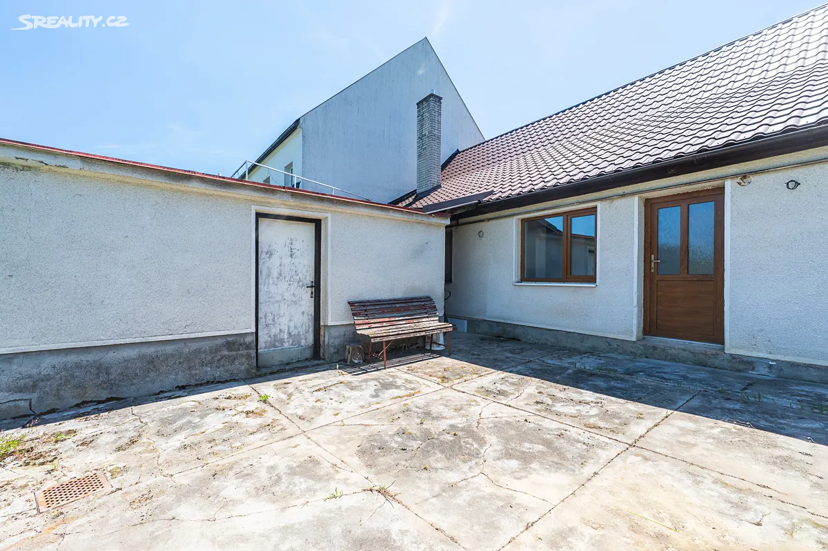 Prodej rodinného domu 96 m², pozemek 1247 m² – pohled 2
